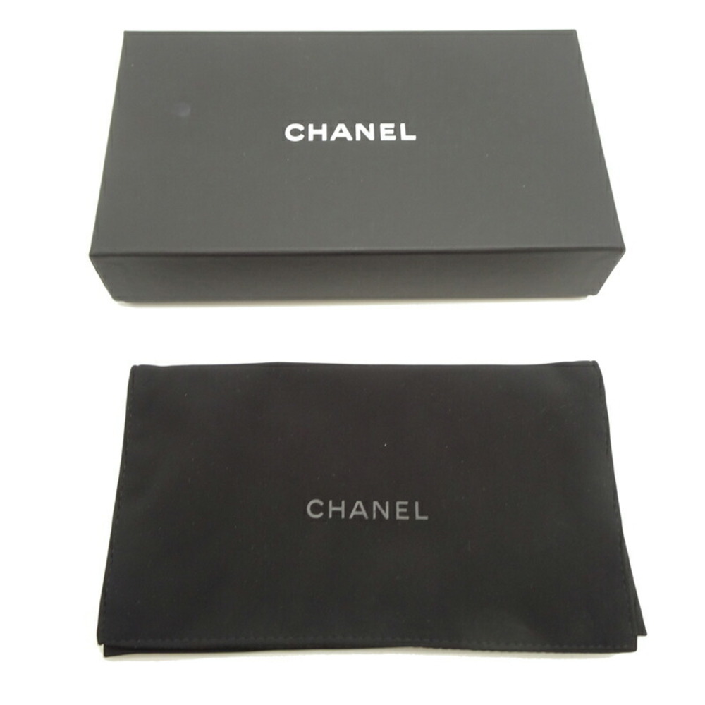 CHANEL White Caviar Leather Wallet - Picture 10 of 10